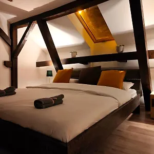  Apartament Dama